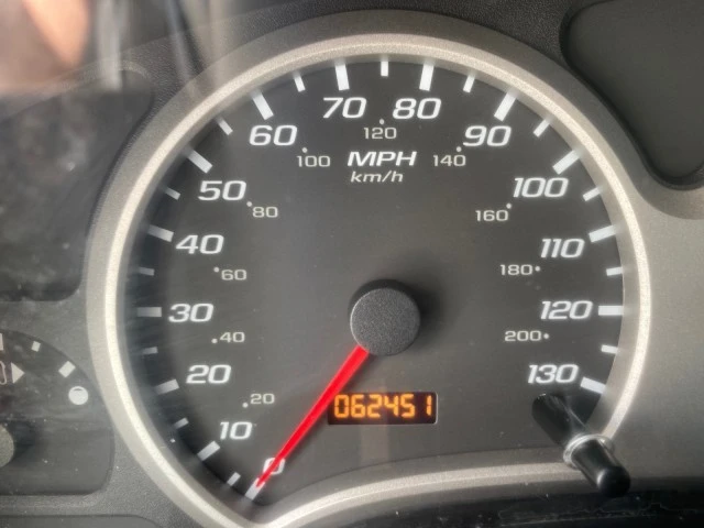 2005 Chevrolet Equinox - Image 19 of 21