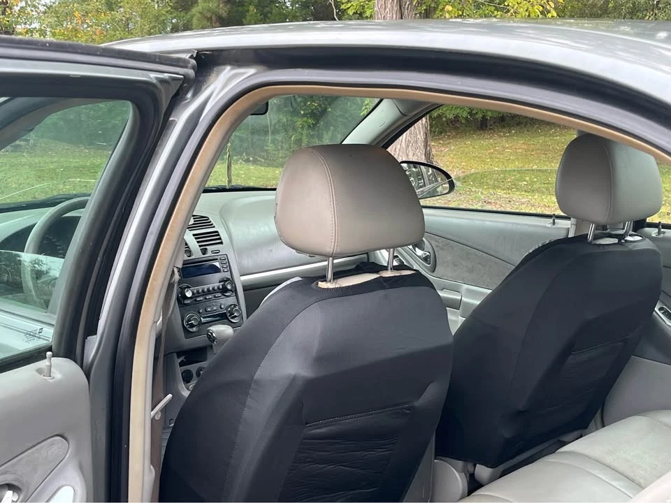 2005 Chevrolet Malibu - Image 2 of 10