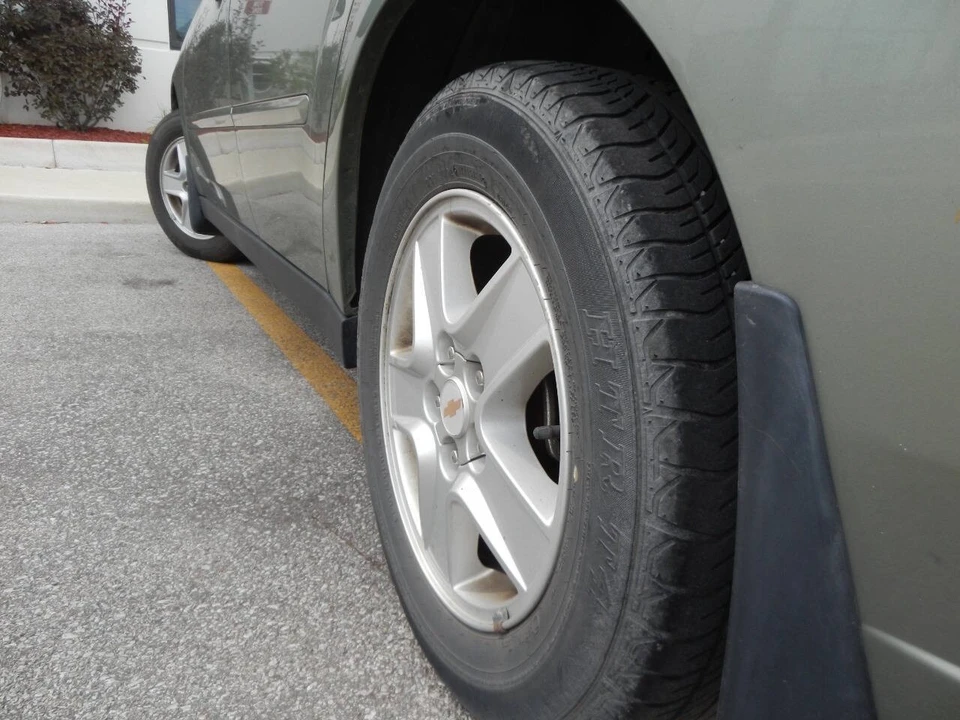 2005 Chevrolet Malibu - Image 14 of 21