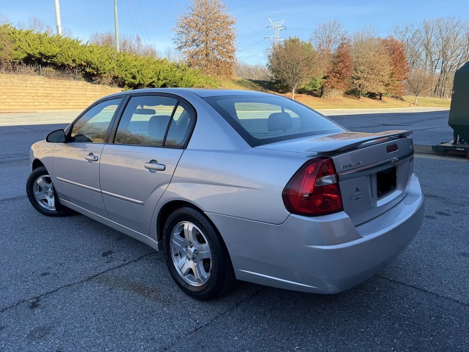 2005 Chevrolet Malibu - Image 4 of 21
