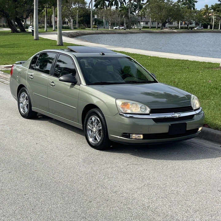 2005 Chevrolet Malibu - Image 2 of 12