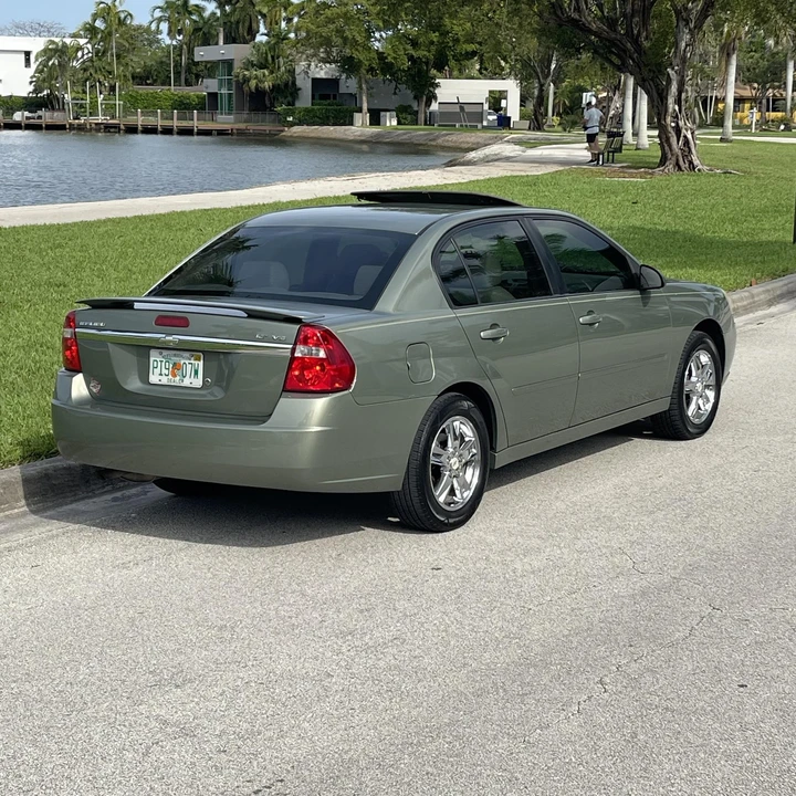 2005 Chevrolet Malibu - Image 12 of 12