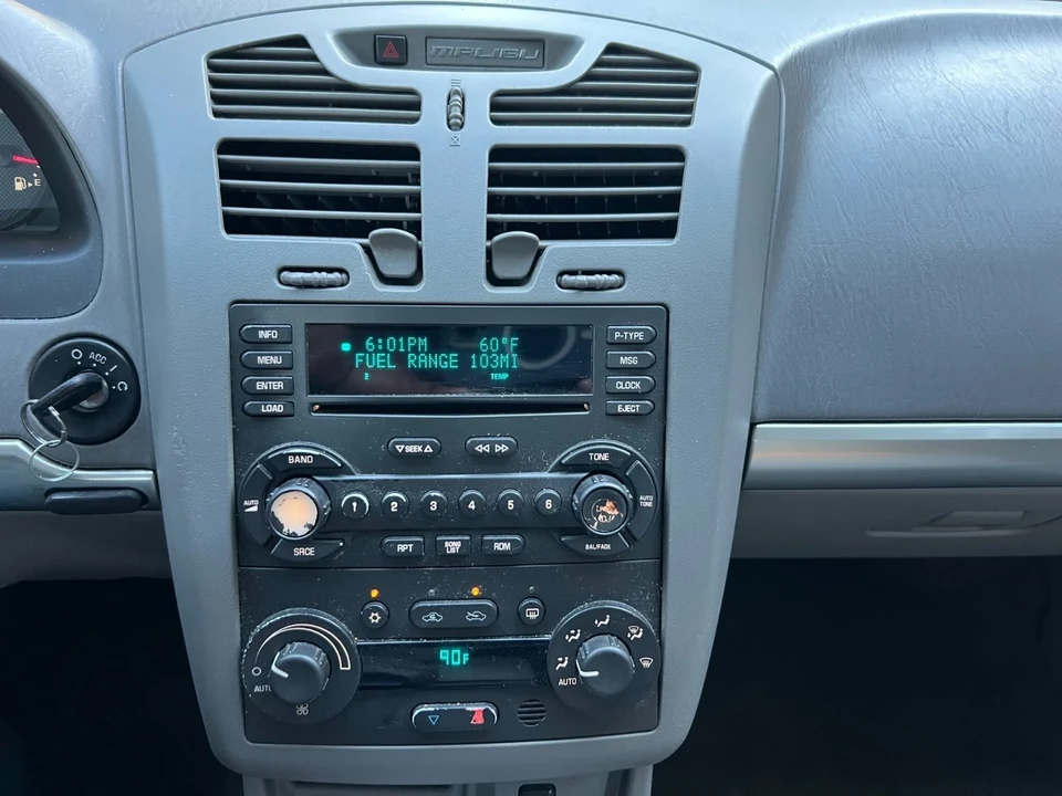 2005 Chevrolet Malibu - Image 15 of 21