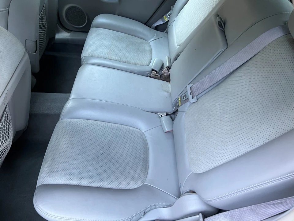 2005 Chevrolet Malibu - Image 12 of 21