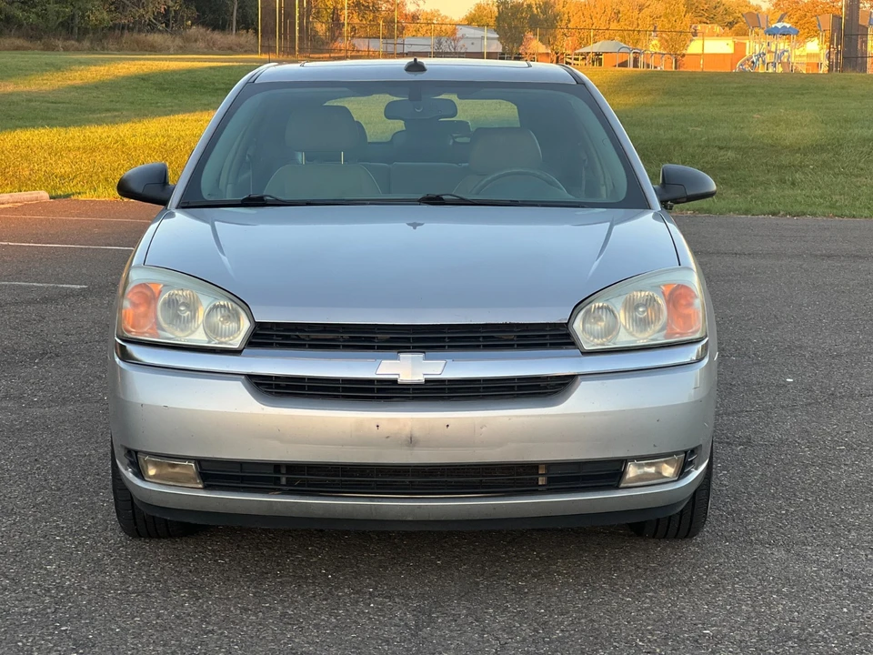 2005 Chevrolet Malibu - Image 2 of 21