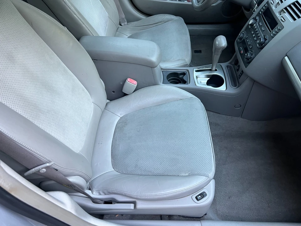 2005 Chevrolet Malibu - Image 14 of 21