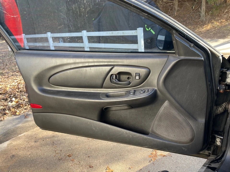 2005 Chevrolet Monte Carlo 6th Gen - Image 11 of 15