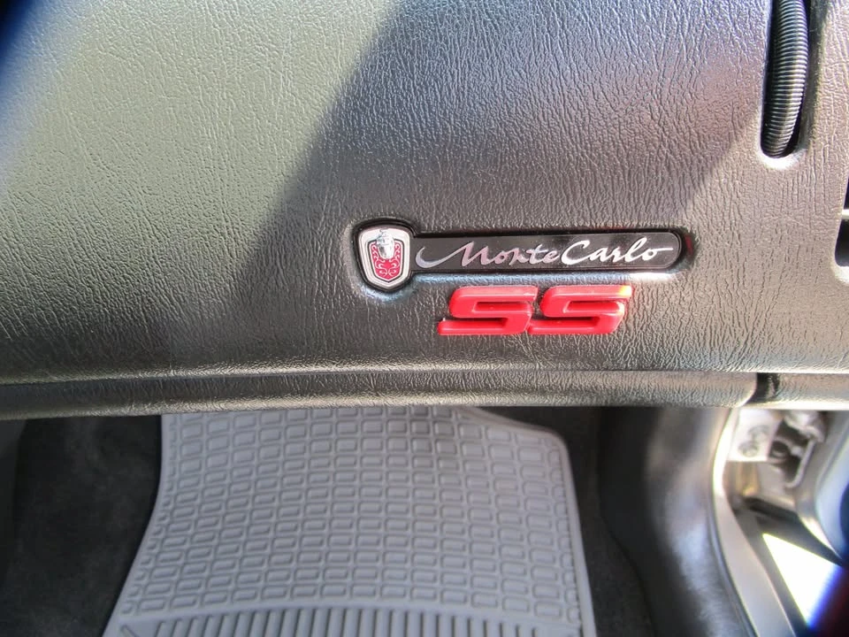 2005 Chevrolet Monte Carlo 6th Gen - Image 18 of 20