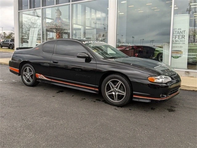 2005 Chevrolet Monte Carlo 6th Gen - Image 2 of 12