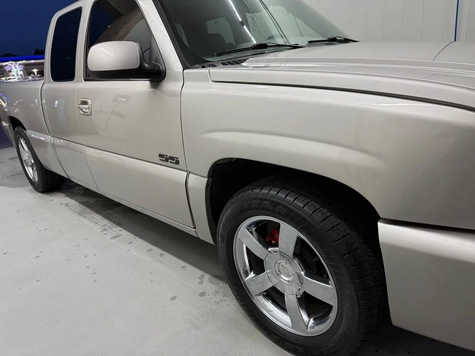 2005 Chevrolet SS - Image 7 of 15