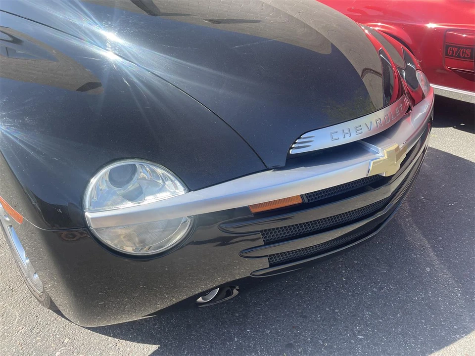 2005 Chevrolet SSR - Image 22 of 24