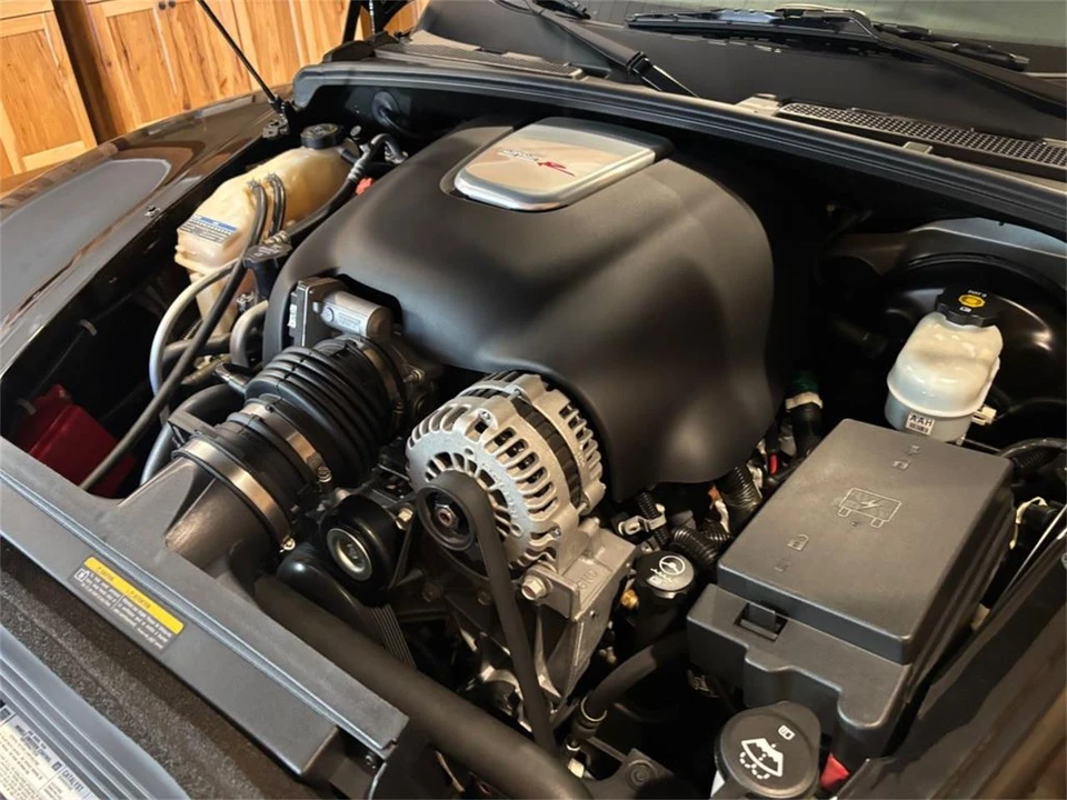 2005 Chevrolet SSR - Image 6 of 19