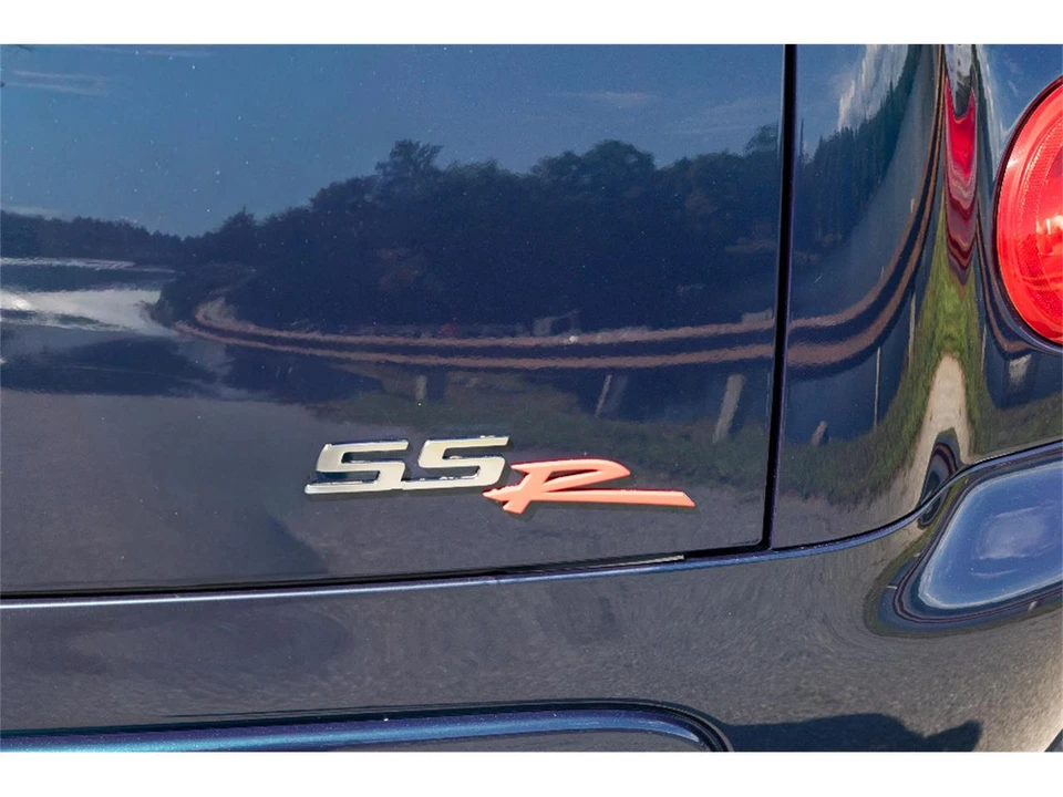 2005 Chevrolet SSR - Image 10 of 31