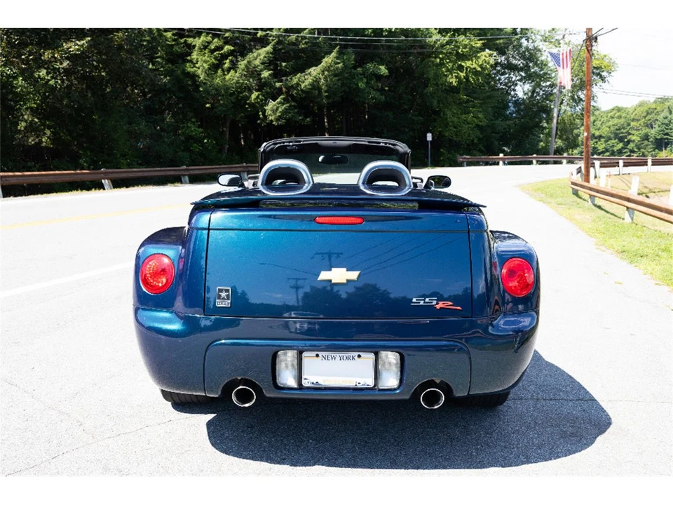 2005 Chevrolet SSR - Image 6 of 31