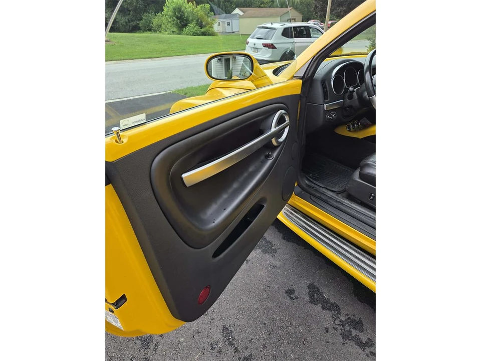 2005 Chevrolet SSR - Image 17 of 27