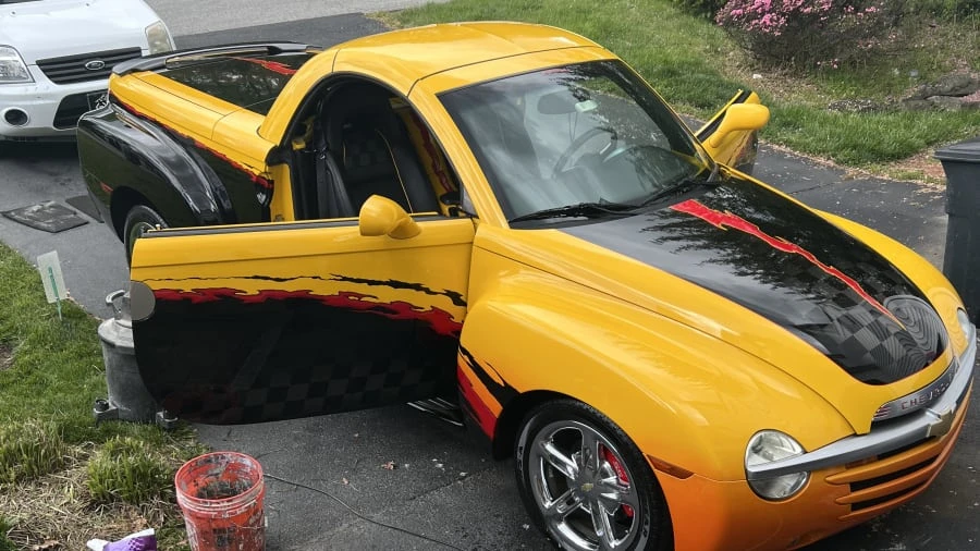 2005 Chevrolet SSR - Image 3 of 7