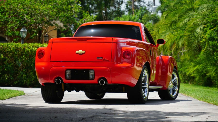 2005 Chevrolet SSR - Image 4 of 12