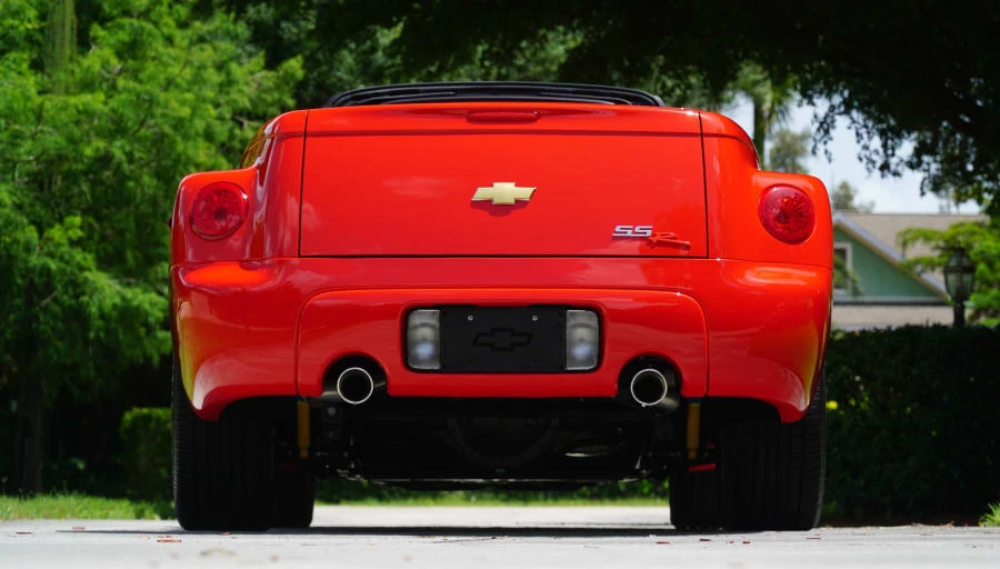 2005 Chevrolet SSR - Image 12 of 12