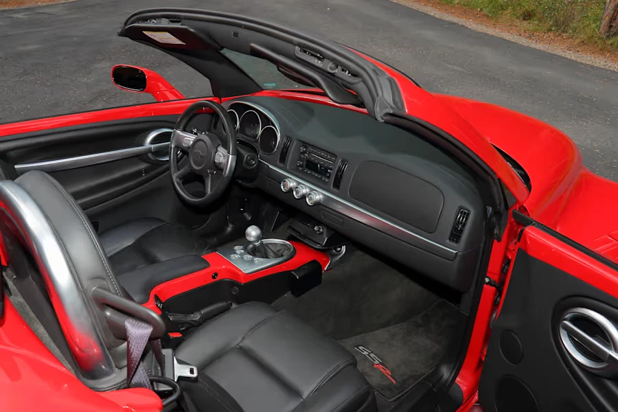 2005 Chevrolet SSR - Image 12 of 24