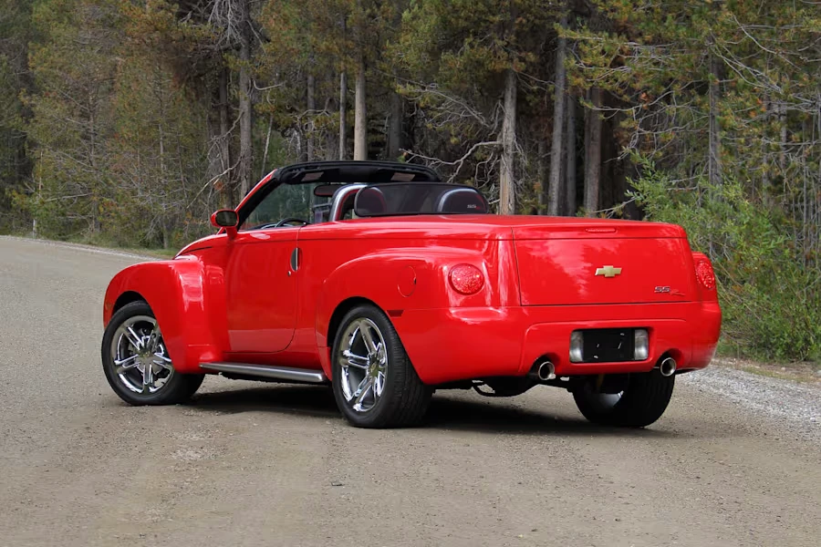 2005 Chevrolet SSR - Image 8 of 24