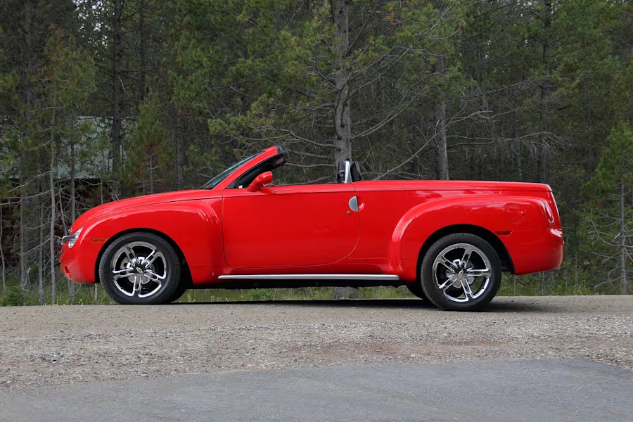 2005 Chevrolet SSR - Image 7 of 24