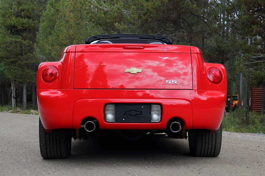 2005 Chevrolet SSR - Image 5 of 24