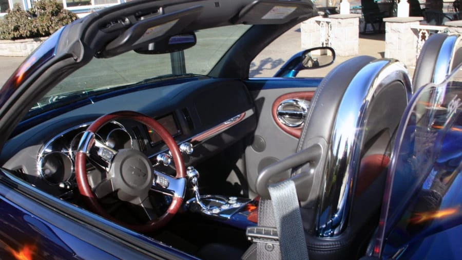 2005 Chevrolet SSR - Image 4 of 8