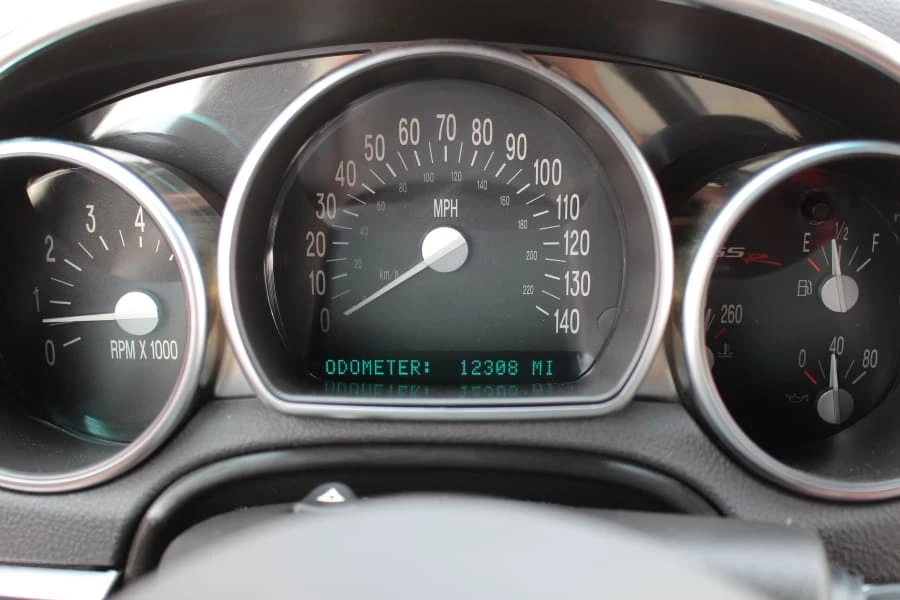 2005 Chevrolet SSR - Image 25 of 31