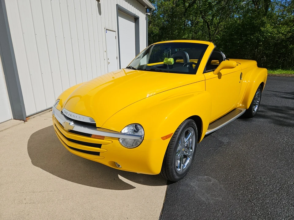 2005 Chevrolet SSR - Image 12 of 12