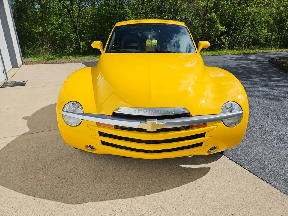 2005 Chevrolet SSR - Image 7 of 12