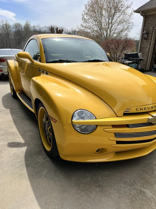 2005 Chevrolet SSR - Image 28 of 31
