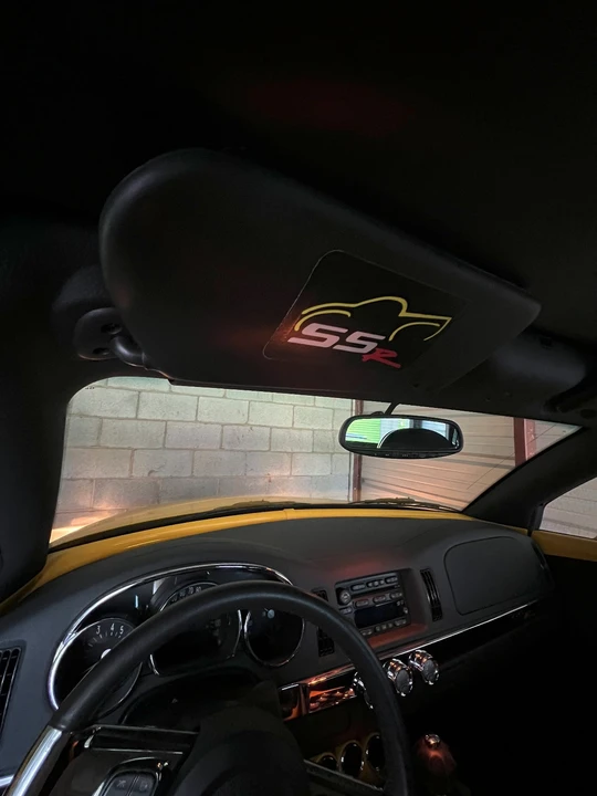 2005 Chevrolet SSR - Image 12 of 18