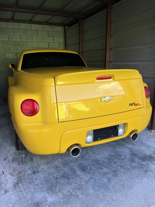 2005 Chevrolet SSR - Image 17 of 17