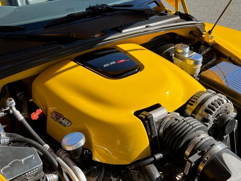 2005 Chevrolet SSR - Image 16 of 18