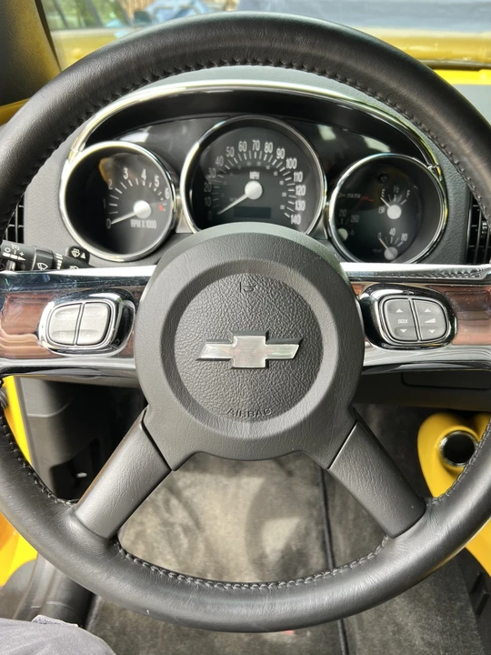 2005 Chevrolet SSR - Image 20 of 31