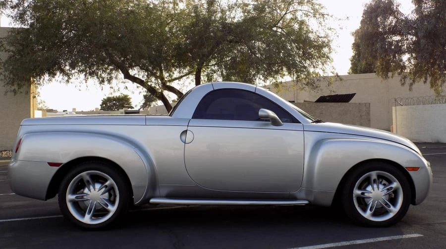 2005 Chevrolet SSR - Image 3 of 6