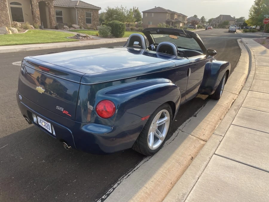 2005 Chevrolet SSR - Image 4 of 9