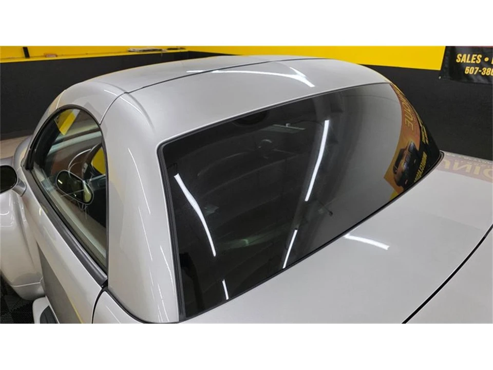 2005 Chevrolet SSR - Image 28 of 31