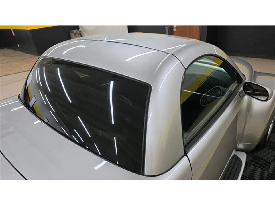 2005 Chevrolet SSR - Image 29 of 31