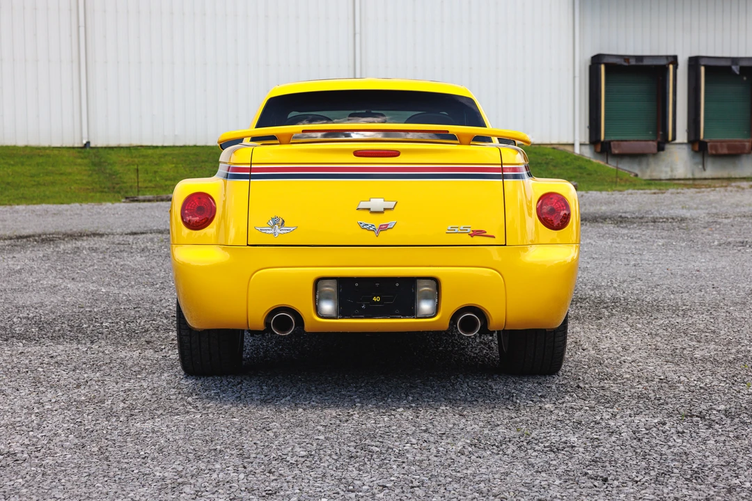 2005 Chevrolet SSR - Image 9 of 31