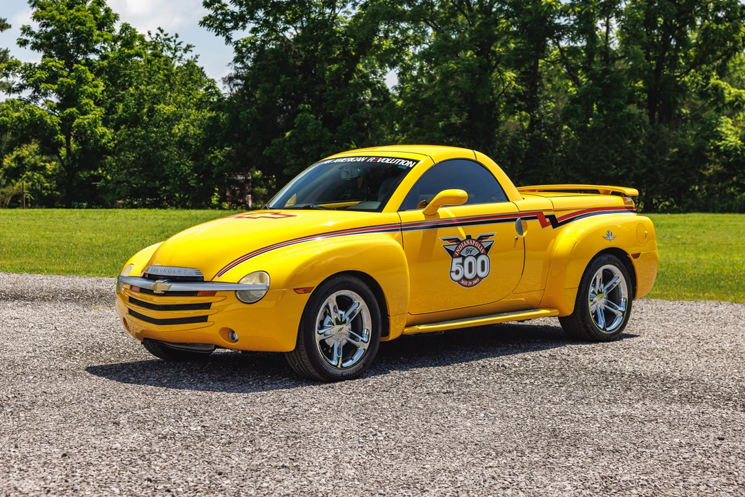 2005 Chevrolet SSR - Image 22 of 31