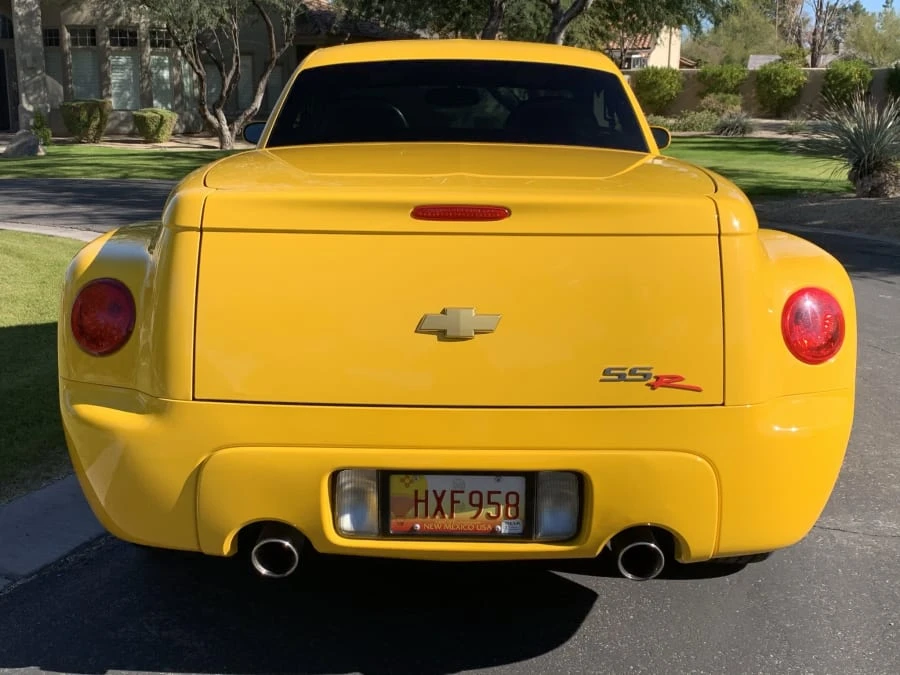 2005 Chevrolet SSR - Image 9 of 17