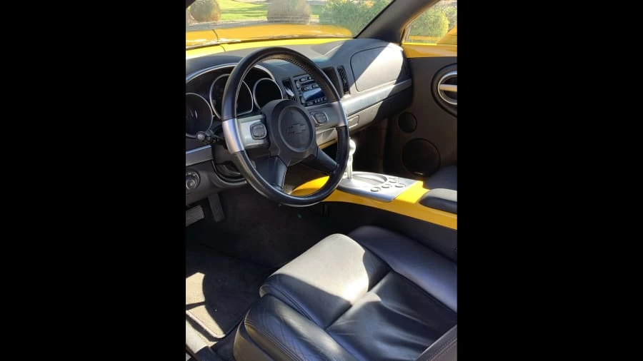 2005 Chevrolet SSR - Image 4 of 17