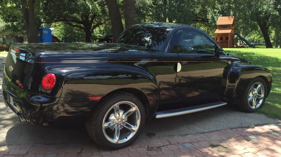 2005 Chevrolet SSR - Image 3 of 9