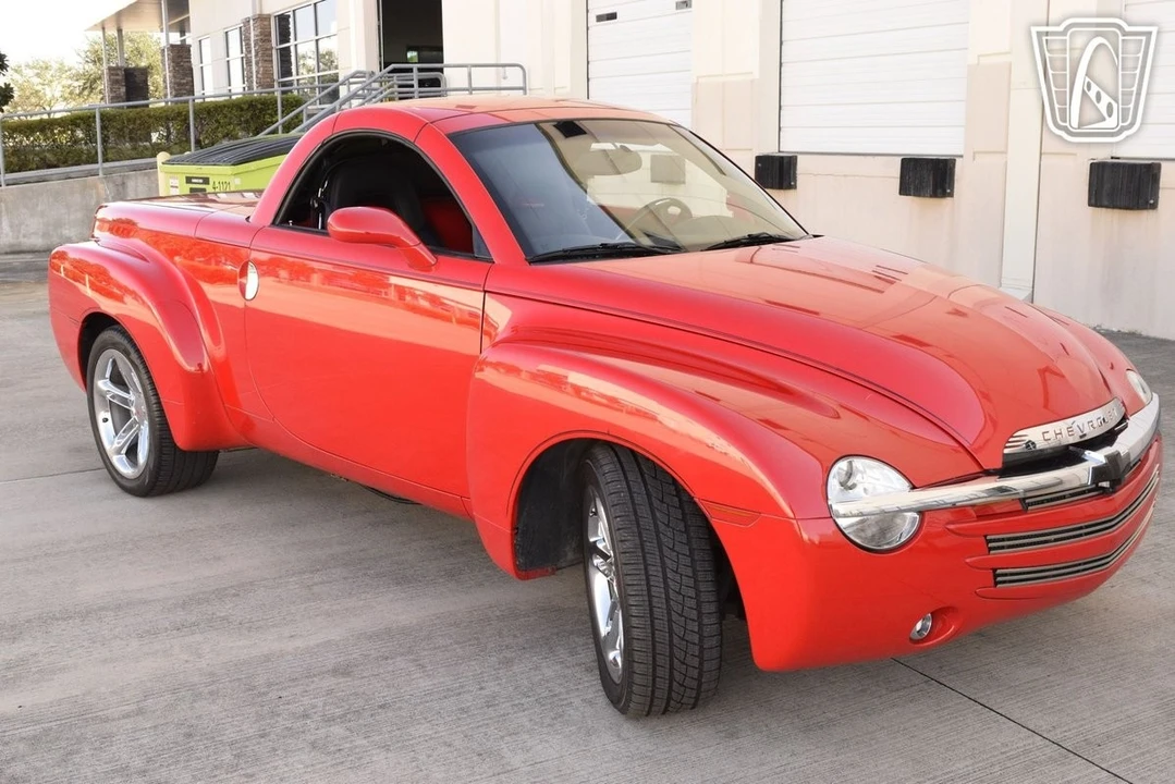 2005 Chevrolet SSR - Image 31 of 31