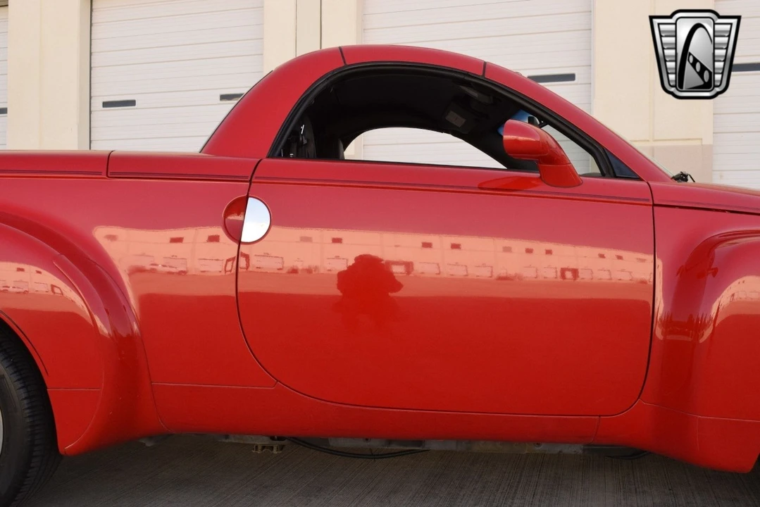 2005 Chevrolet SSR - Image 14 of 21