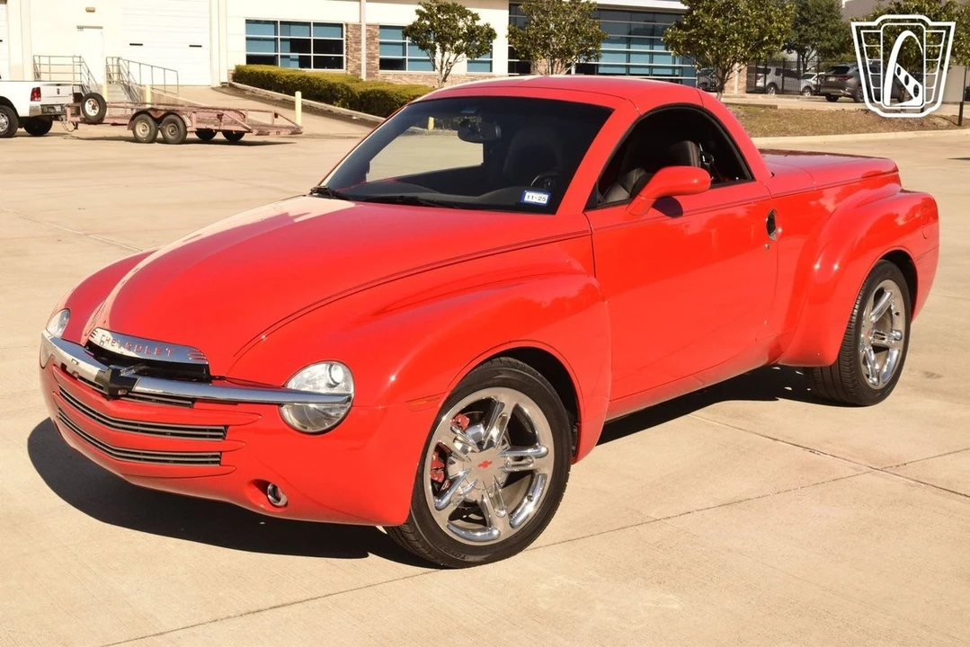 2005 Chevrolet SSR - Image 14 of 31