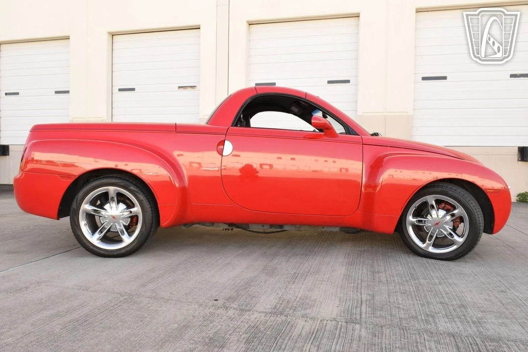 2005 Chevrolet SSR - Image 29 of 31