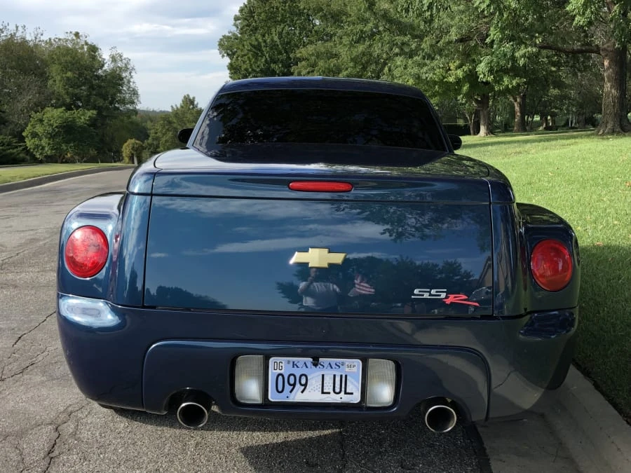 2005 Chevrolet SSR - Image 11 of 12