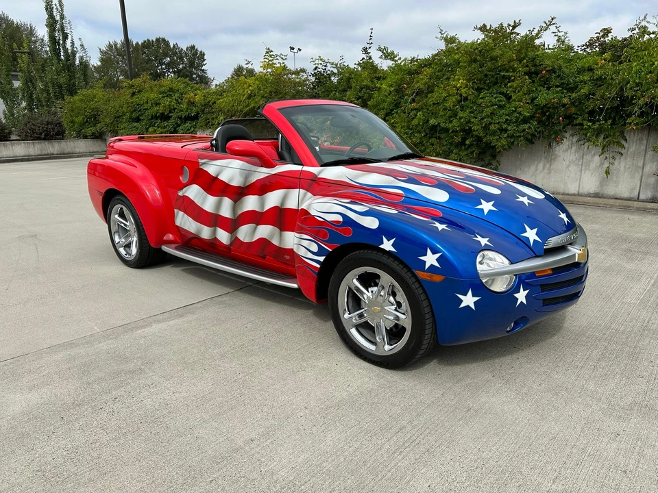2005 Chevrolet SSR - Image 15 of 31